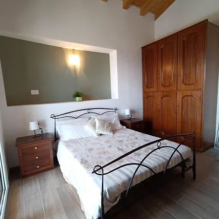 Castello Mountain Iseo Hospitaty Bossico